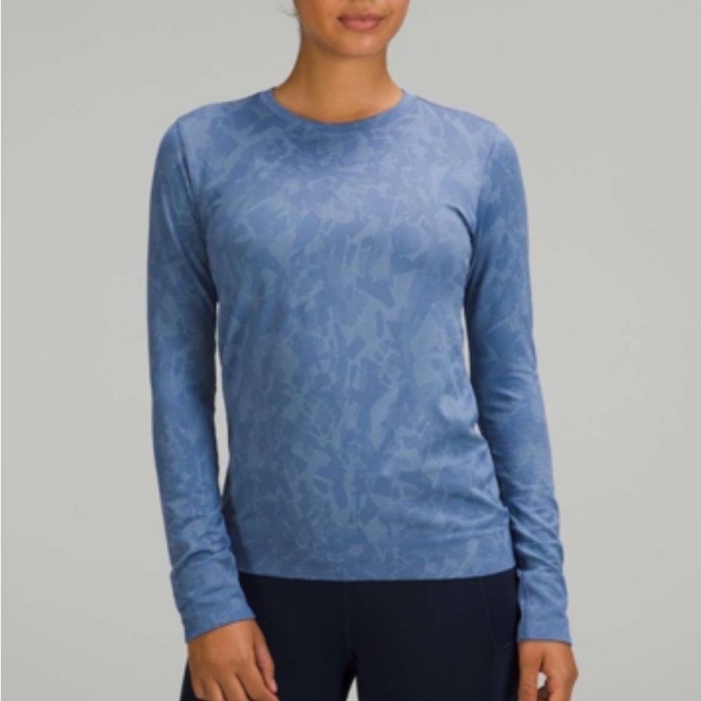lululemon athletica Patterned Blue Long Sleeve Top